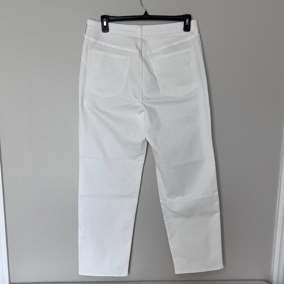 Old Navy Women’s WOW Loose White High Rise Jeans size 14 - Picture 3 of 8